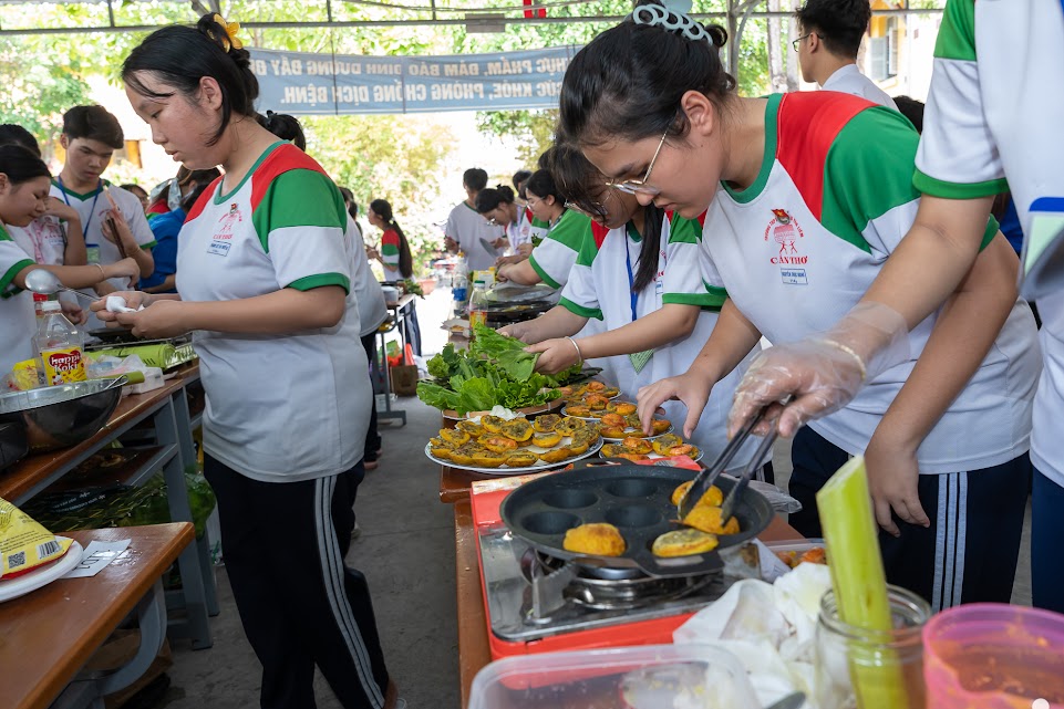 C:\Users\WINDOWS\Desktop\Ảnh Hội trại\_MKD3417.jpg